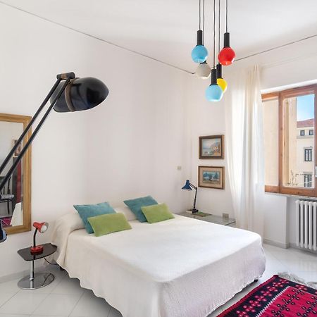 Casa Vacanza Angelina Via Mercanti Centro Storico ซาแลร์โน ภายนอก รูปภาพ