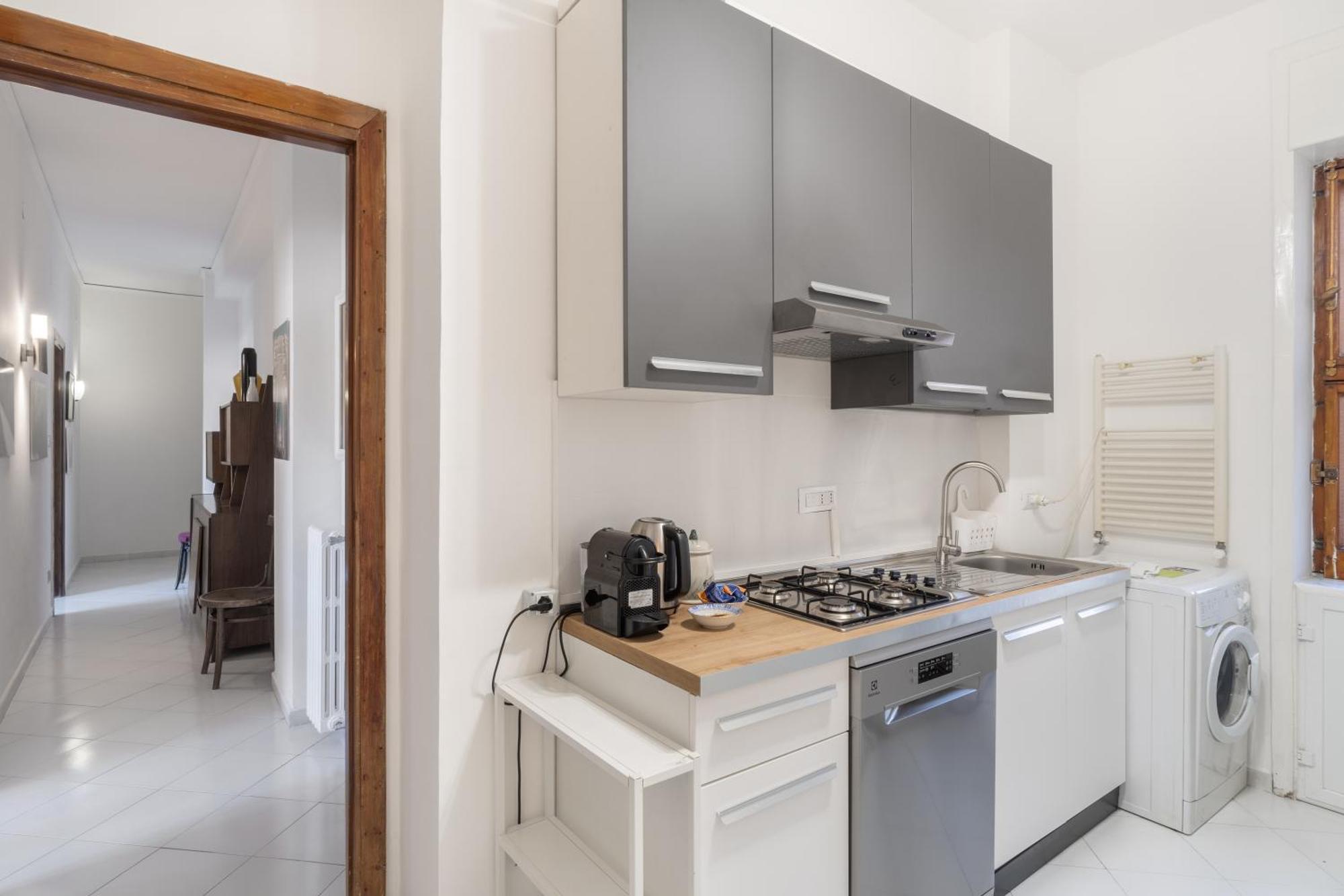 Casa Vacanza Angelina Via Mercanti Centro Storico ซาแลร์โน ภายนอก รูปภาพ